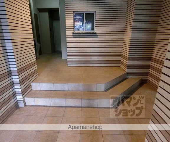 THE BASE四条大宮の玄関写真