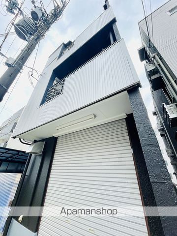 レオパマンションの外観写真