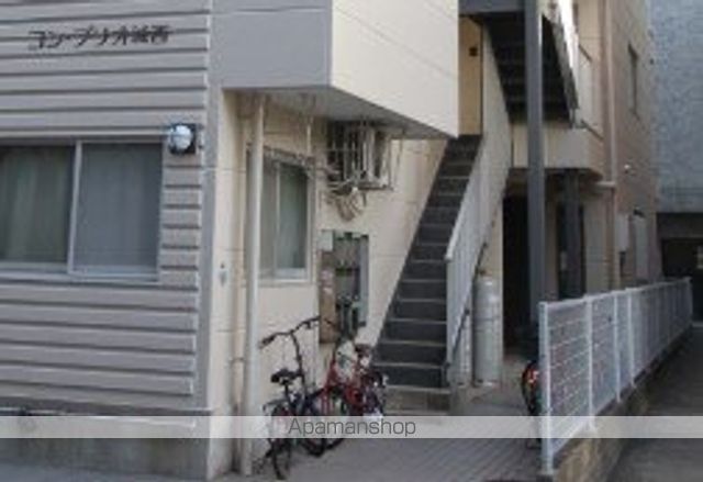 コンプリオ城西の玄関写真