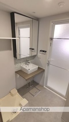 クレヴィアリグゼ西巣鴨[2LDK/48.3m2]の洗面所