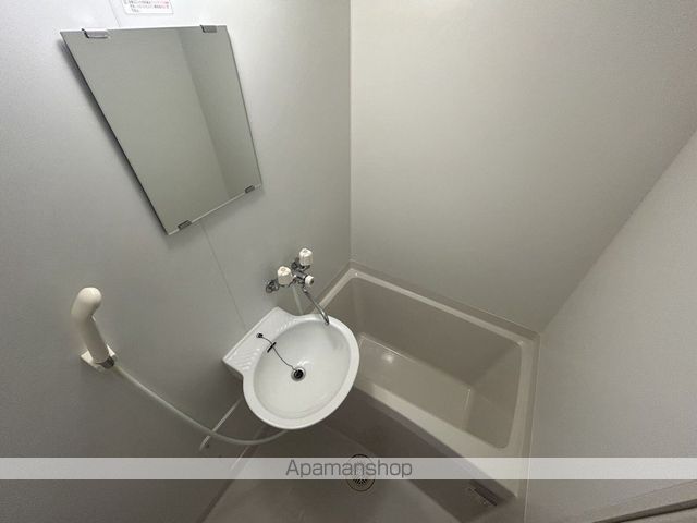 レオパレスRurinaの内装写真