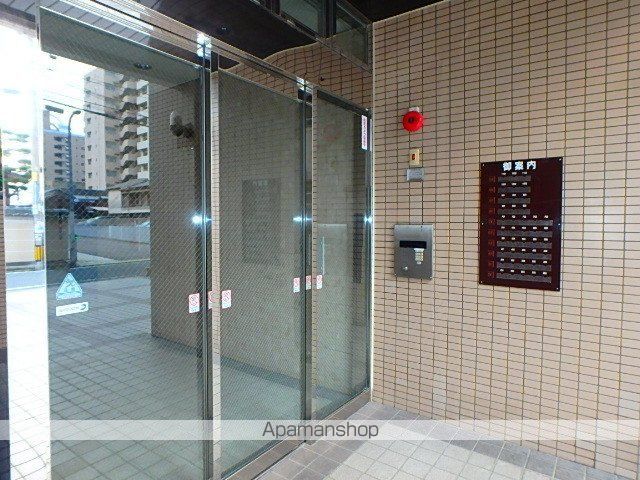 フォルム九大前IIの玄関写真