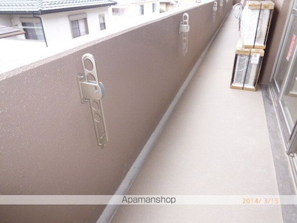 滋賀県栗東市中沢２丁目[2LDK/57.91m2]のバルコニー