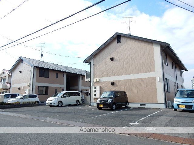 コーポラス板野 Aの外観写真