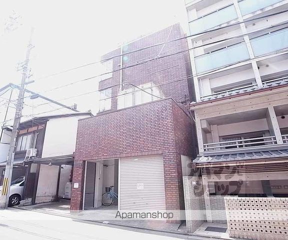 二条グランドハイツの外観写真