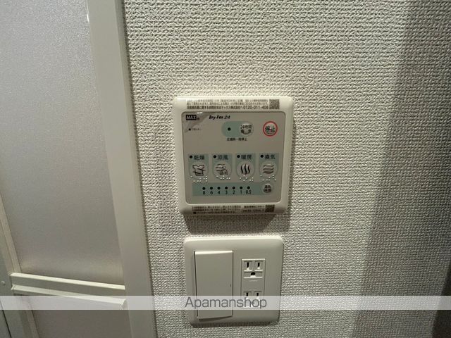 セレニテ江坂エクラの内装写真
