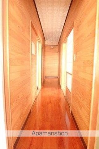 小林市 2階建 築39年の内装写真