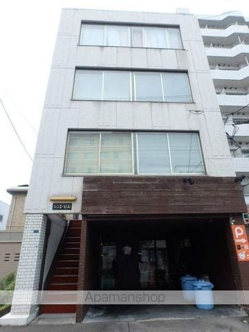 シンエービルの玄関写真
