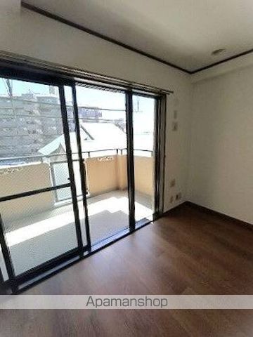 ライオンズマンション庄内緑地の内装写真