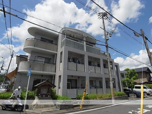 京都市烏丸線 北大路駅 徒歩35分 3階建 築38年の外観写真