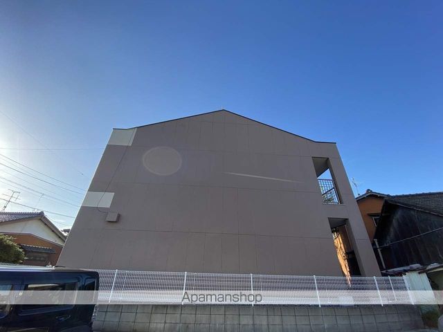 ステージニューポイントの外観写真