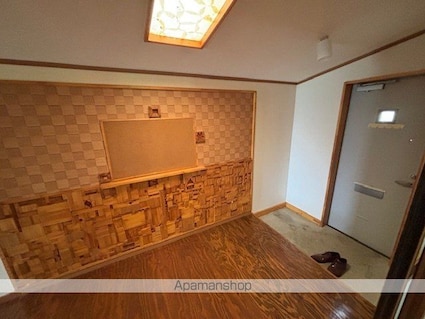 飯野町南小平貸家[3LDK/81m2]の玄関
