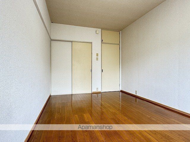 ロイヤルハイツ池田の内装写真