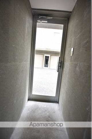 ラフォリア屯田の玄関写真
