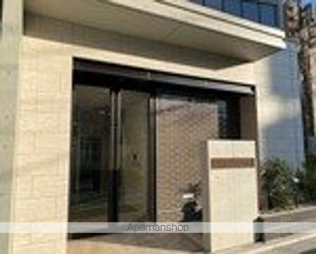 ロイジェント世田谷野沢[2LDK/54.11m2]のエントランス1