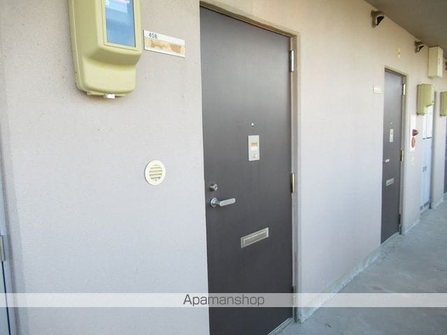 マンションMIO A棟の玄関写真