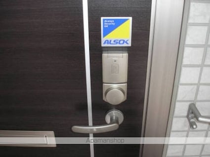 フローラ[3LDK/80.14m2]の玄関