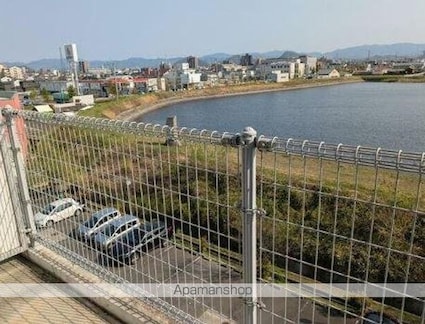 サンタクロスＡ[1R/32.68m2]のバルコニー