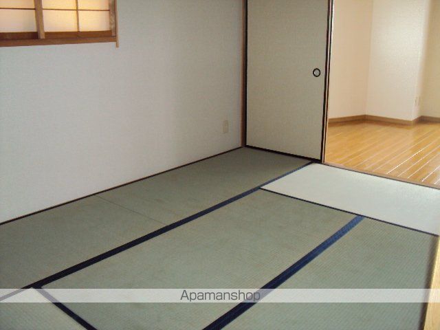 グランドヒルズ西川の内装写真