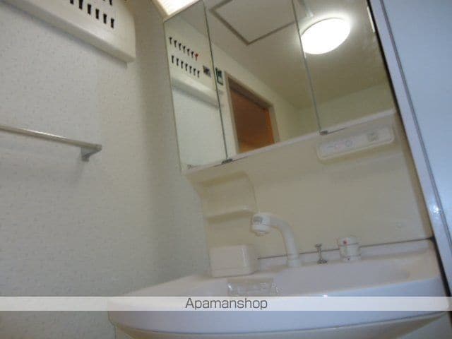 サンシャイン湘南の内装写真