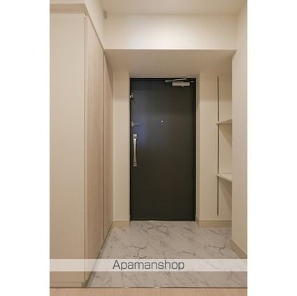 コンフォリア・リヴ豊洲キャナル[2LDK/39.8m2]の玄関