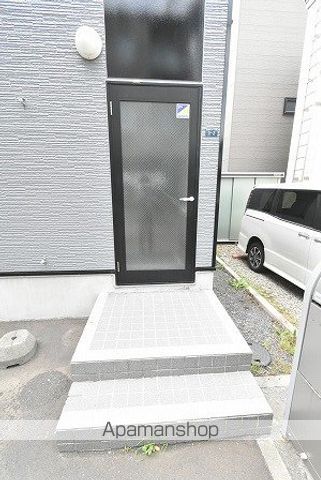 レオパレス月寒西の玄関写真