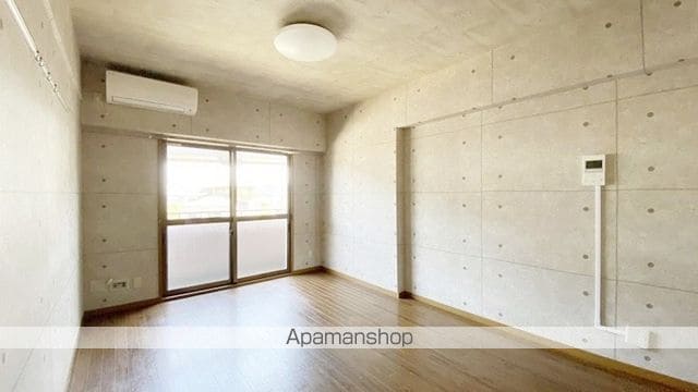 ルナ国体町の内装写真
