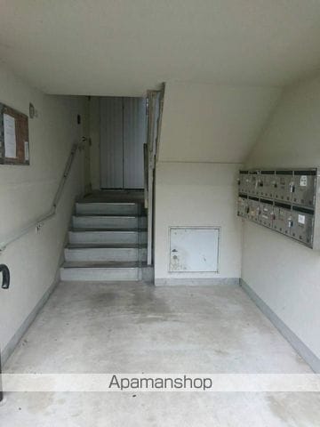 鈴が峰第5団地 5号棟の玄関写真