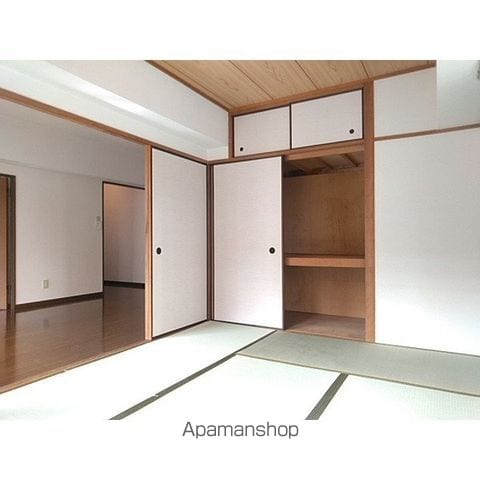 パストラールの内装写真