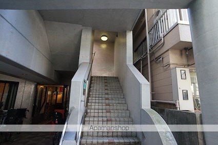 東京都新宿区住吉町[1R/18.77m2]の共用部2