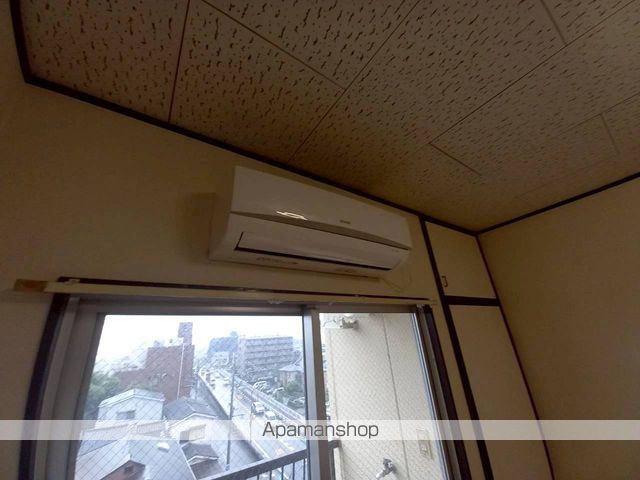 ロイヤルライフ八坂の内装写真