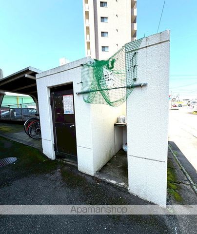 長友マンションの外観写真