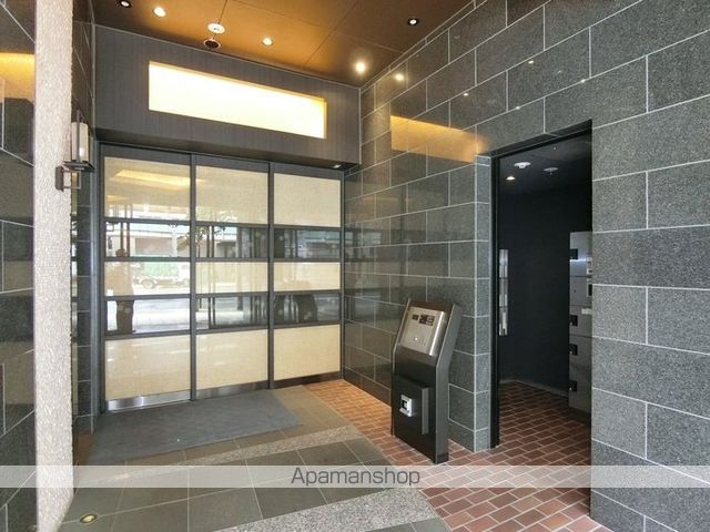 アビエール松屋町の玄関写真