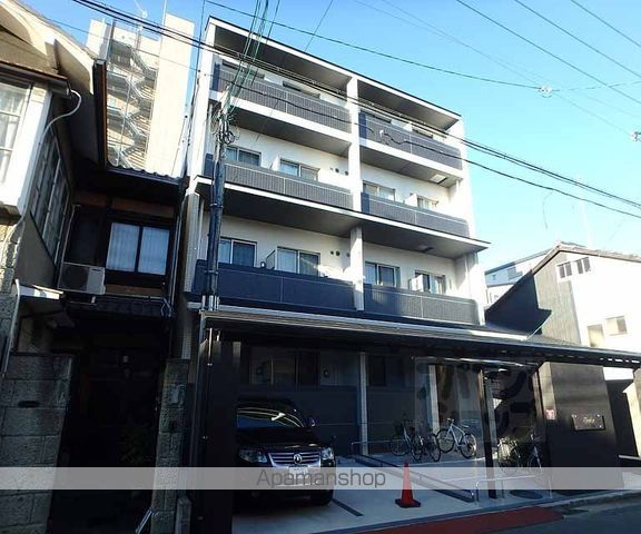 エクラン二条城の外観写真