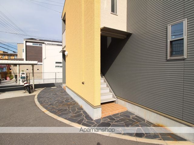 ウインズコートの玄関写真