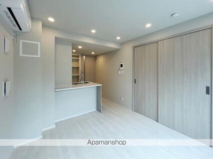 ＣＯＭＰＯＳＩＴＥ高輪[2SDK/50.74m2]のリビング・居間