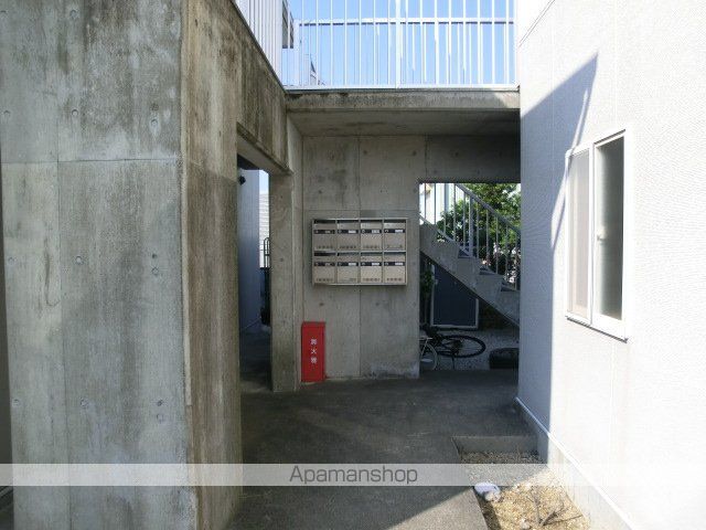 泉・ひとことの玄関写真