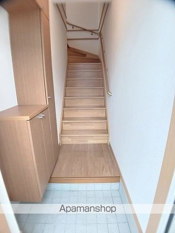 グリーン ゲイブルズ II番館の内装写真