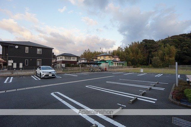 ソレイユ本城の玄関写真