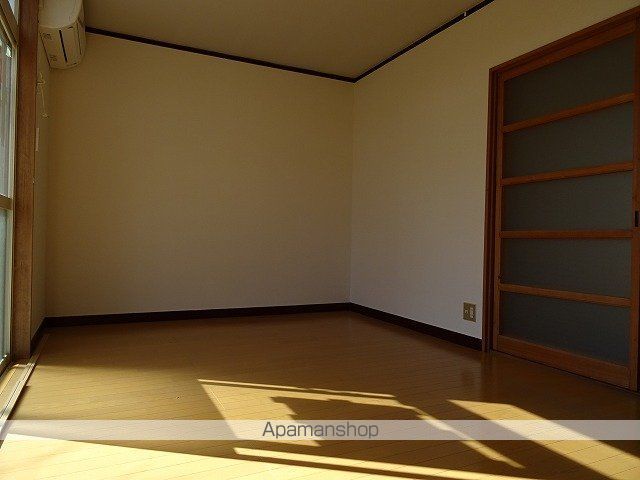 ホワイトキャッスル9番館の内装写真