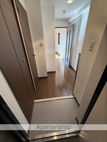 LEGALTENJINBASHIの内装写真