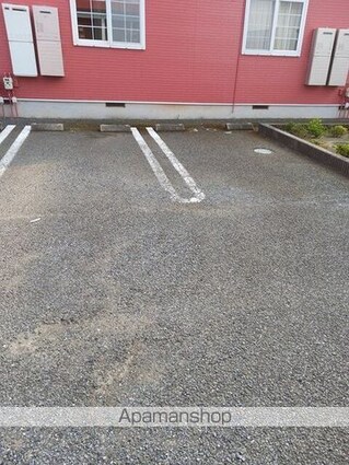 アヴニールⅧ[2DK/51.67m2]の駐車場