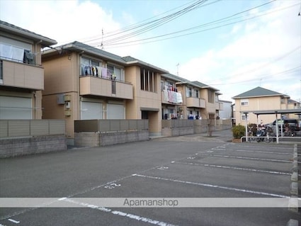 和歌山県和歌山市北出島[3DK/54.07m2]の駐車場