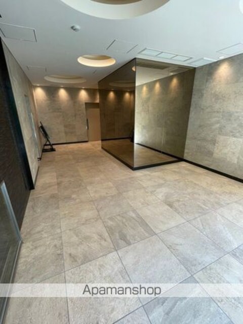 東京都新宿区早稲田町[1R/25.62m2]のロビー1