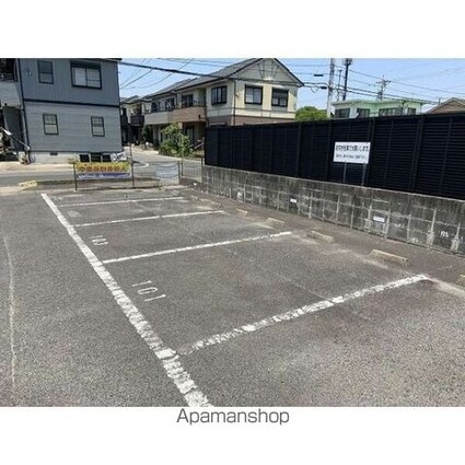 リヴェール浅野[1K/28.14m2]の駐車場3