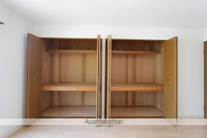 サンフィールドⅢ[1R/42.23m2]の収納