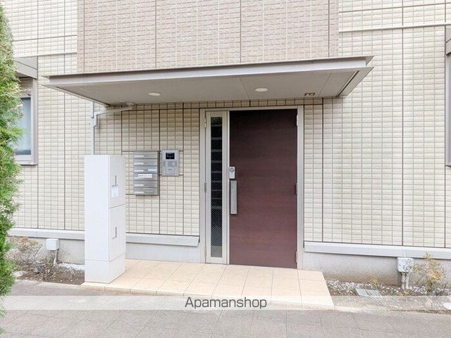 スプリングフォレスト Aの玄関写真