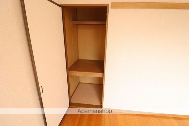 ルミナス山城 B棟の内装写真
