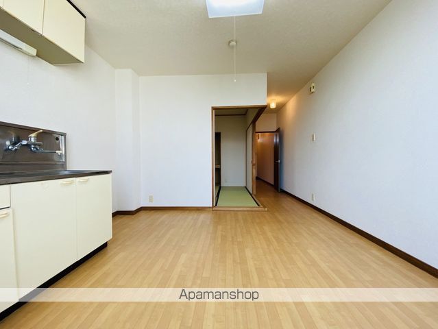 本町ハイツタイプIの内装写真