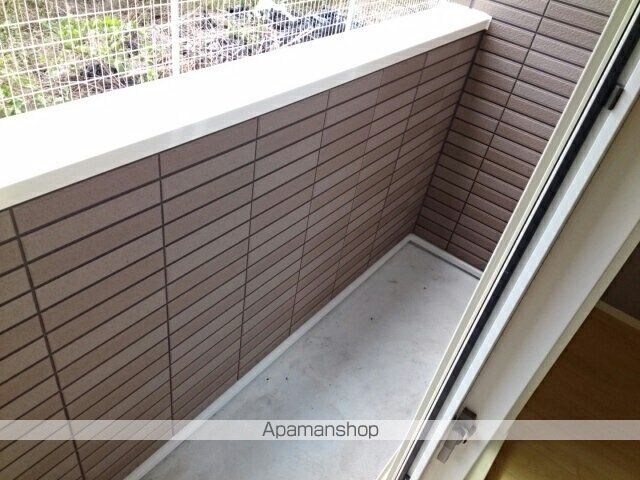 アンジュ・エムロード[1R/32.94m2]のバルコニー